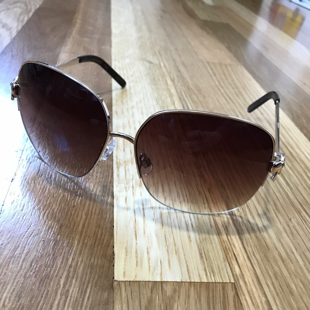 Jessica Simpson brand Sunglasses